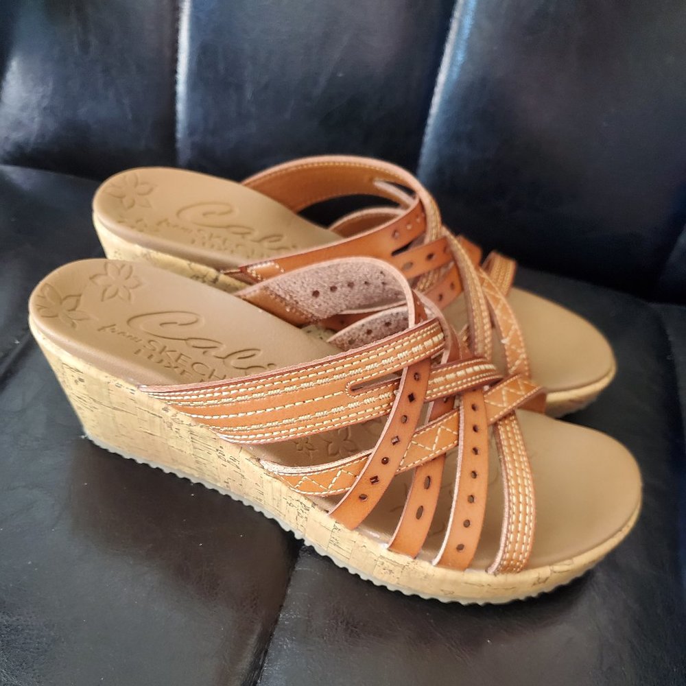 Sketchers Cali Luxe Foam Size 8